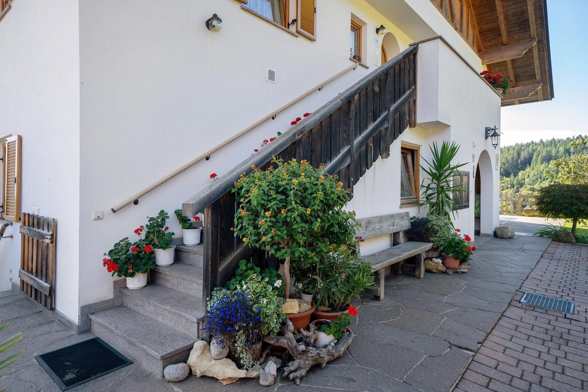 Wohnung Arnika Stuecklhof San Genesio Atesino Εξωτερικό φωτογραφία